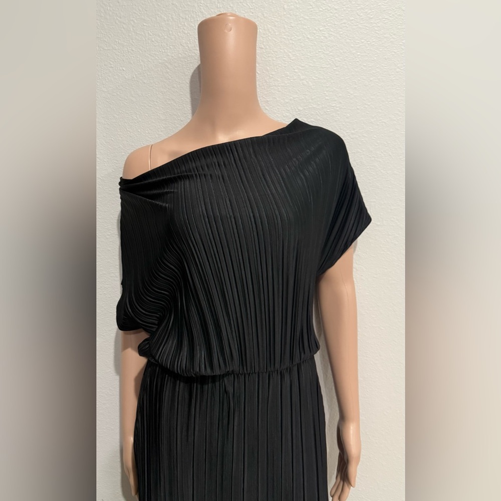 RUTI DRAPED PLEATED MAXI DRESS. - Picture 4 of 8